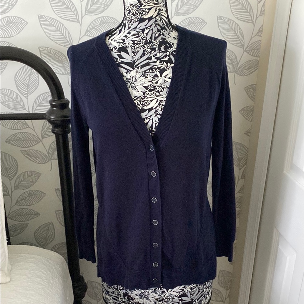 Women’s button front navy blue cardigan by Talbots